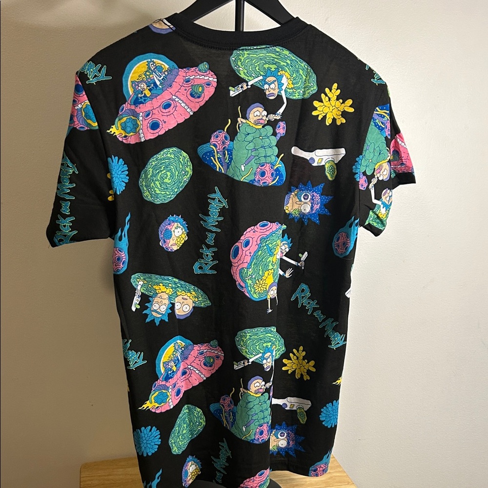 Black Graphic Tee with Colorful Print - Picture 6 of 7